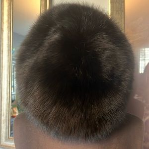 Norwegian Blue Fox fur (dyed black) ladies vintage hat